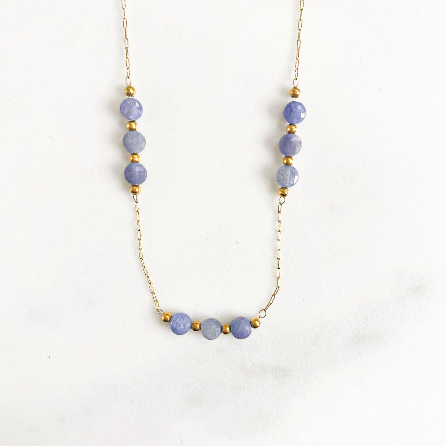 Collier galets lilas tanzanite