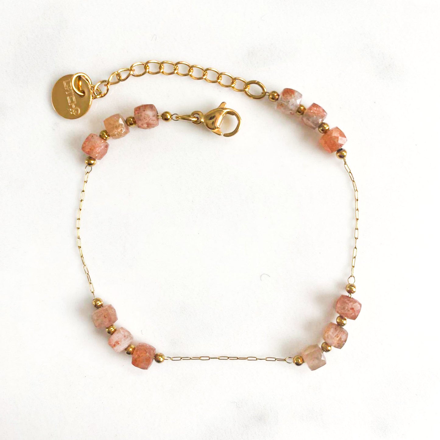 Bracelet cubes rose pierre de soleil