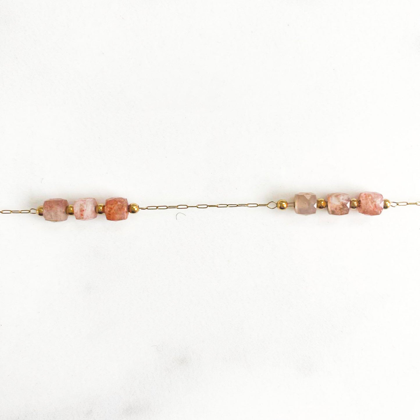 Bracelet cubes rose pierre de soleil