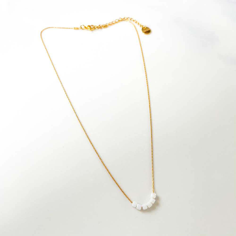 Collier Simply Square blanc