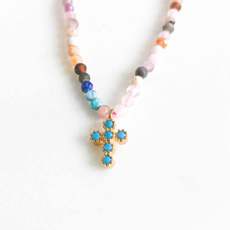 Collier mini pierres roses croix