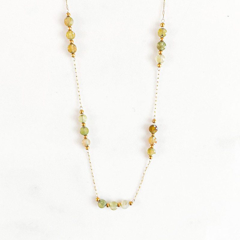 Collier galets vert, grenats verts