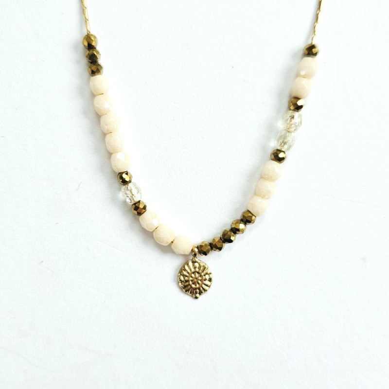 Maharani White Necklace