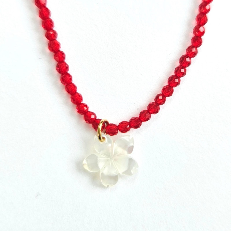 Collier fleur de tiaré rouge