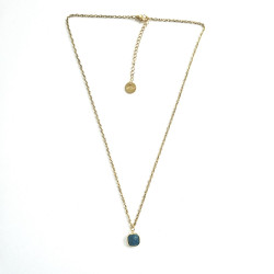 Collier square apatite pétrole