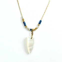 Collier Totem bleu Dent de requin