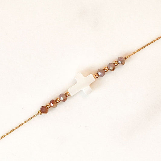 Bracelet croix de nacre rose