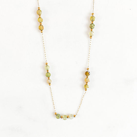 Collier galets vert, grenats verts